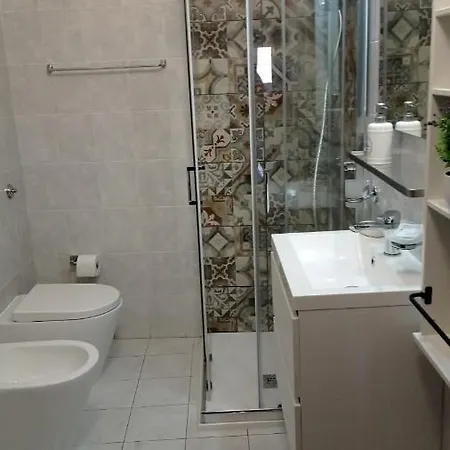 Sky Moon Centro Vista Mare * קליארי