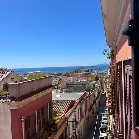 Sky Moon Centro Vista Mare * Cagliari
